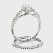 Halo Oval with Accented Band